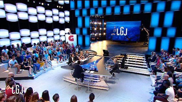 Laurent Ruquier rencontre sa marionnette des Guignols sur le plateau du Grand Journal