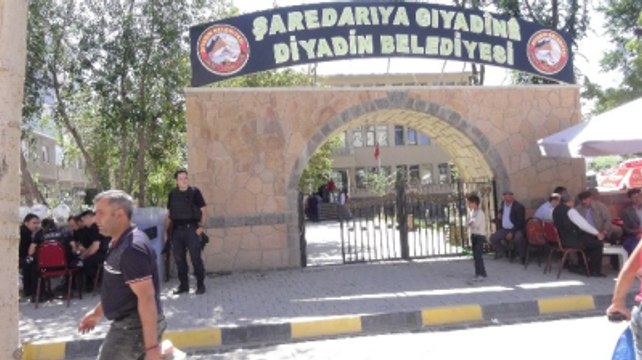 Kürtçe Tabela Bakan Soylu'nun Talimatıyla Tekrar Asıldı