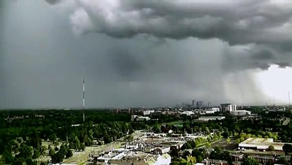 Phénomène météo incroyable : Microburst filmé à Columbus, Ohio