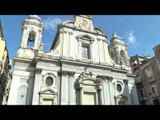 Napoli - Squestrato gazebo abusivo davanti chiesa dei Girolamini (12.09.16)