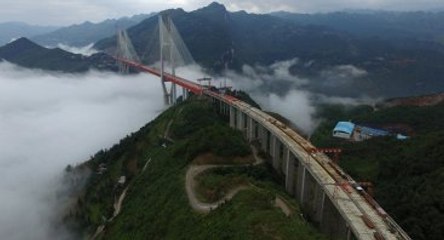 Dünyanın En Yüksek Asma Köprüsü 564 Metrede