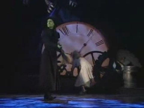 idina menzel defying gravity