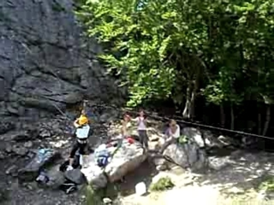 Tyrolienne à l'escalade