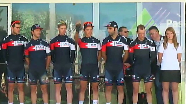 DIRECT - Grand Prix d'Isbergues 2016 : Présentation des équipes et départ