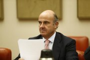 Guindos dice que la elección de Soria no fue 