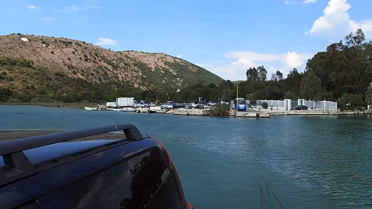 Le bac de Butrint