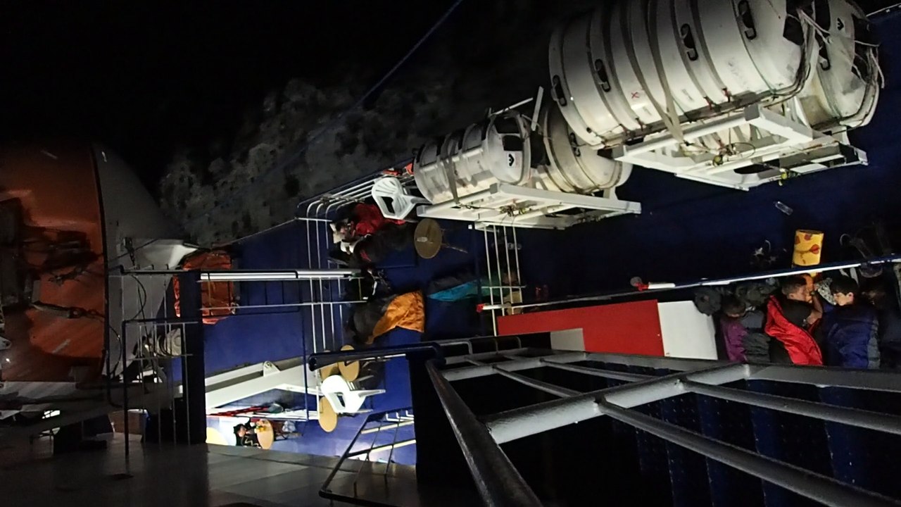 Duvets rouges bougent