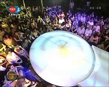 Bedia Akartürk Zahidem - Bağlama