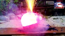 Amazing ! Piggy Bank on fire (filled with Sparklers)