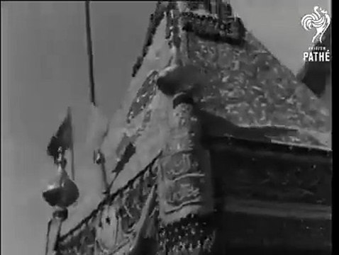 فيديو نادر لـ المحمل الشريف وهو الموكب الذي كان يخرج من مصر حاملًا كسوة الكعبة المشرفة إلى مكة