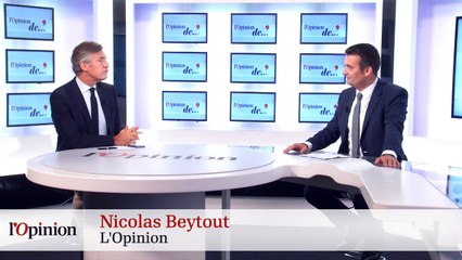 Скачать видео: Florian Philippot - Discours de l’Union : « Quand M. Juncker se prend pour Obama, c’est grotesque »