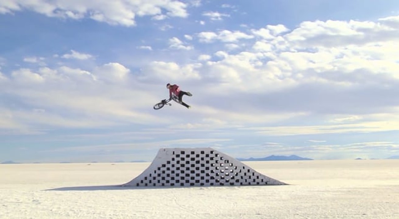 Skuff TV Bike | Daniel Dhers' Salt Park 2016