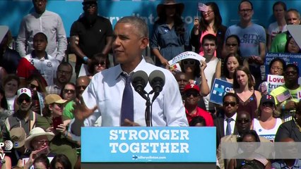 اوباما يندد بالانتقادات "الظالمة" لهيلاري كلينتون