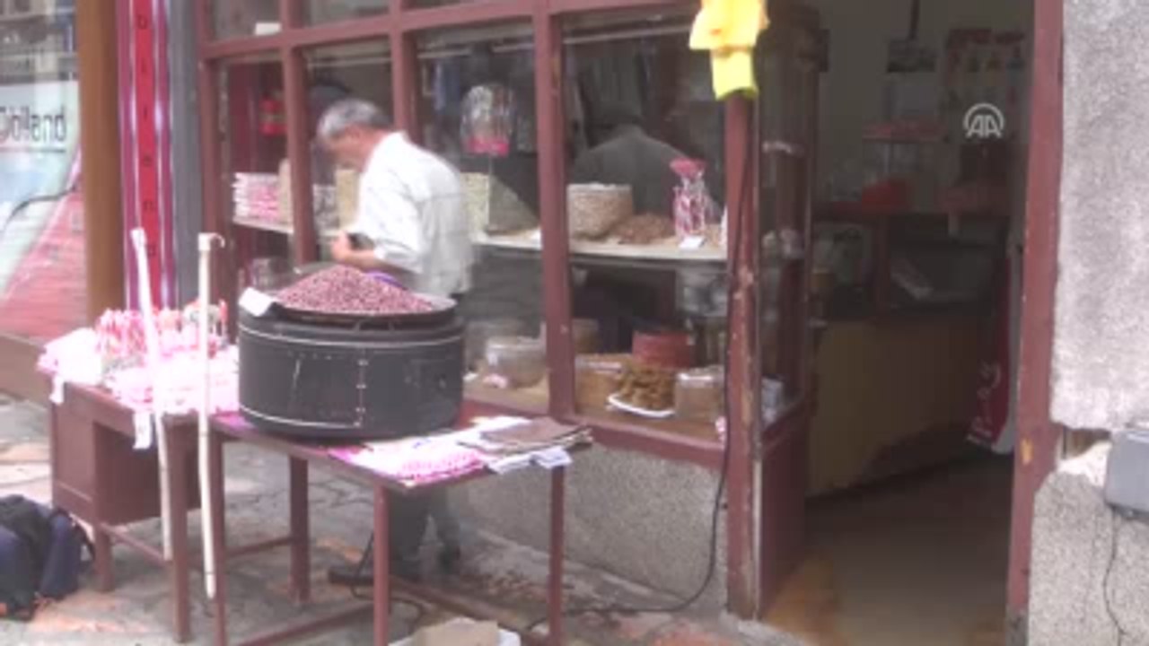 Üsküp'te Bayramların Vazgeçilmezi: Köy Şekerleri