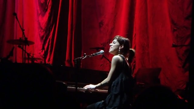 Μόνικα live στο Fuzz Club - Αυτή η νύχτα μένει (17-2-2011)