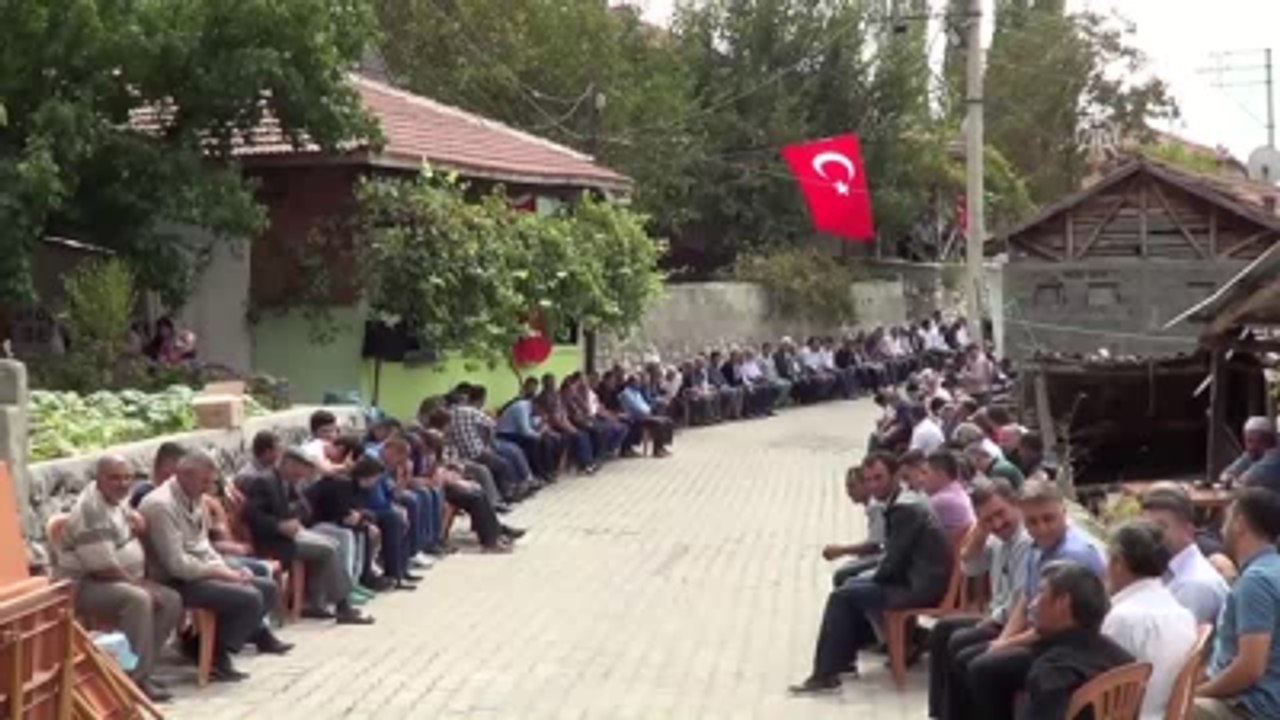 Fırat Kalkanı Harekatı - Şehit Tankçı Uzman Çavuş Gedik Son Yolculuğuna Uğurlandı