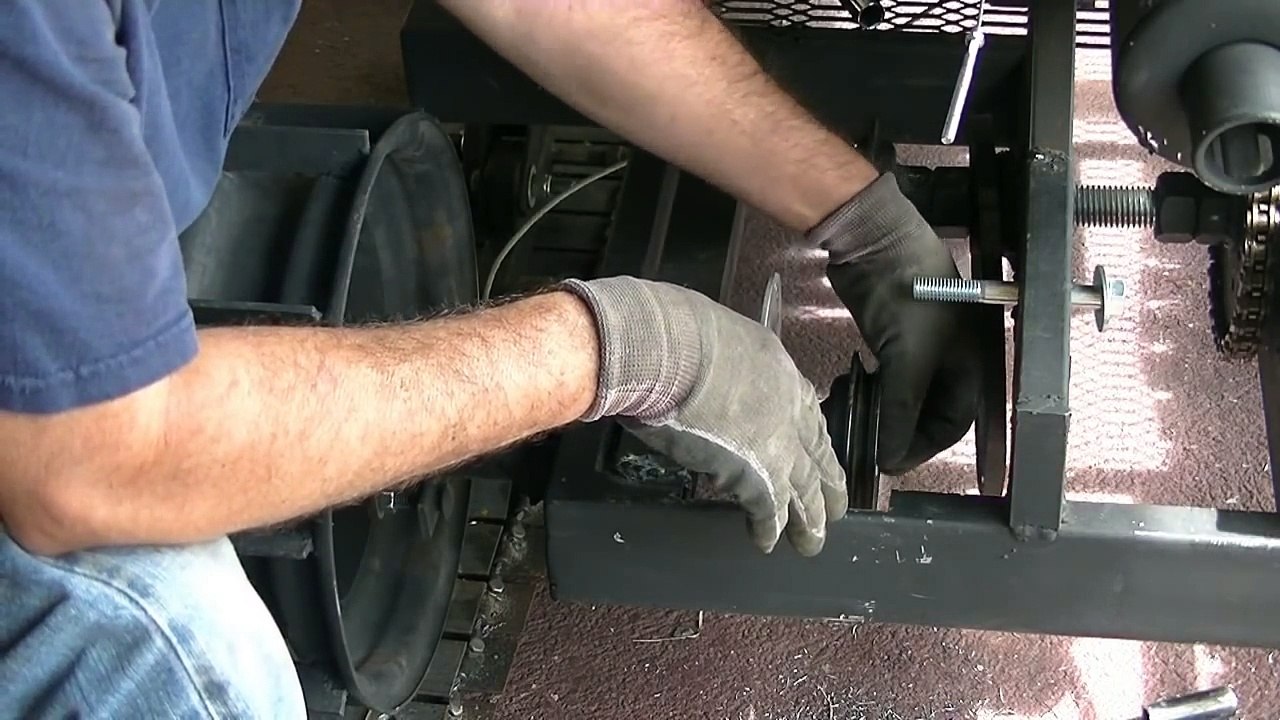 How to build a tank or Tracked vehicle.Transmission progress report