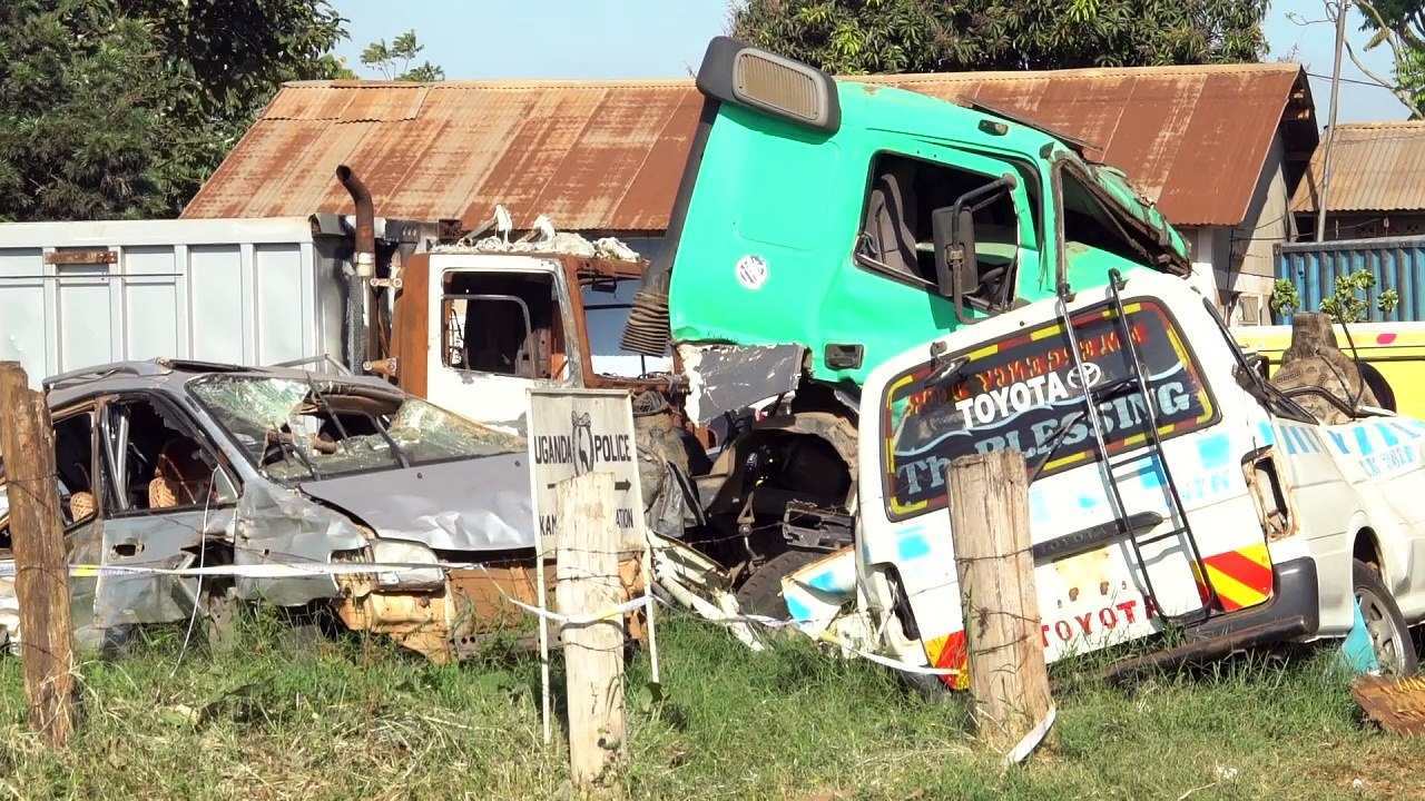 Rodovia da morte em Uganda