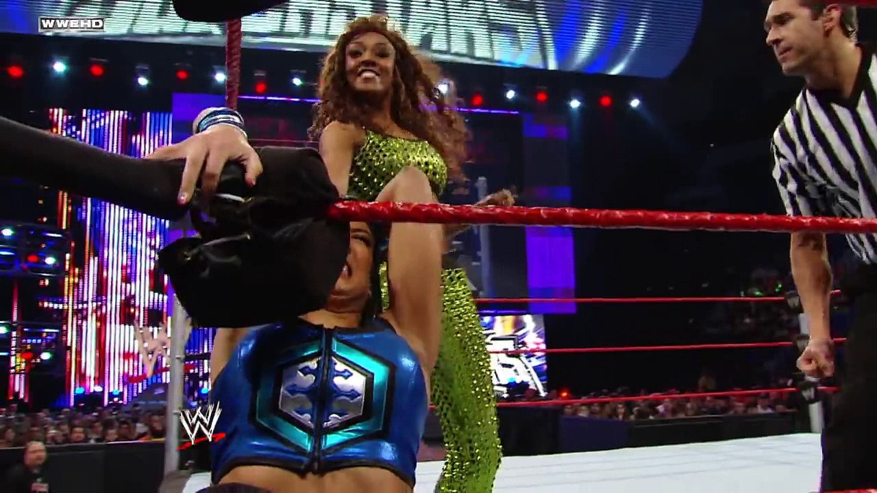 WWE Melina vs Alicia Fox 12 31 09