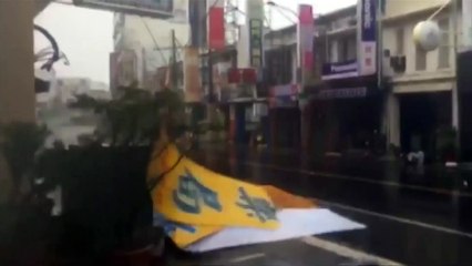 Meranti: Strongest super typhoon of the year barrels toward China, Taiwan