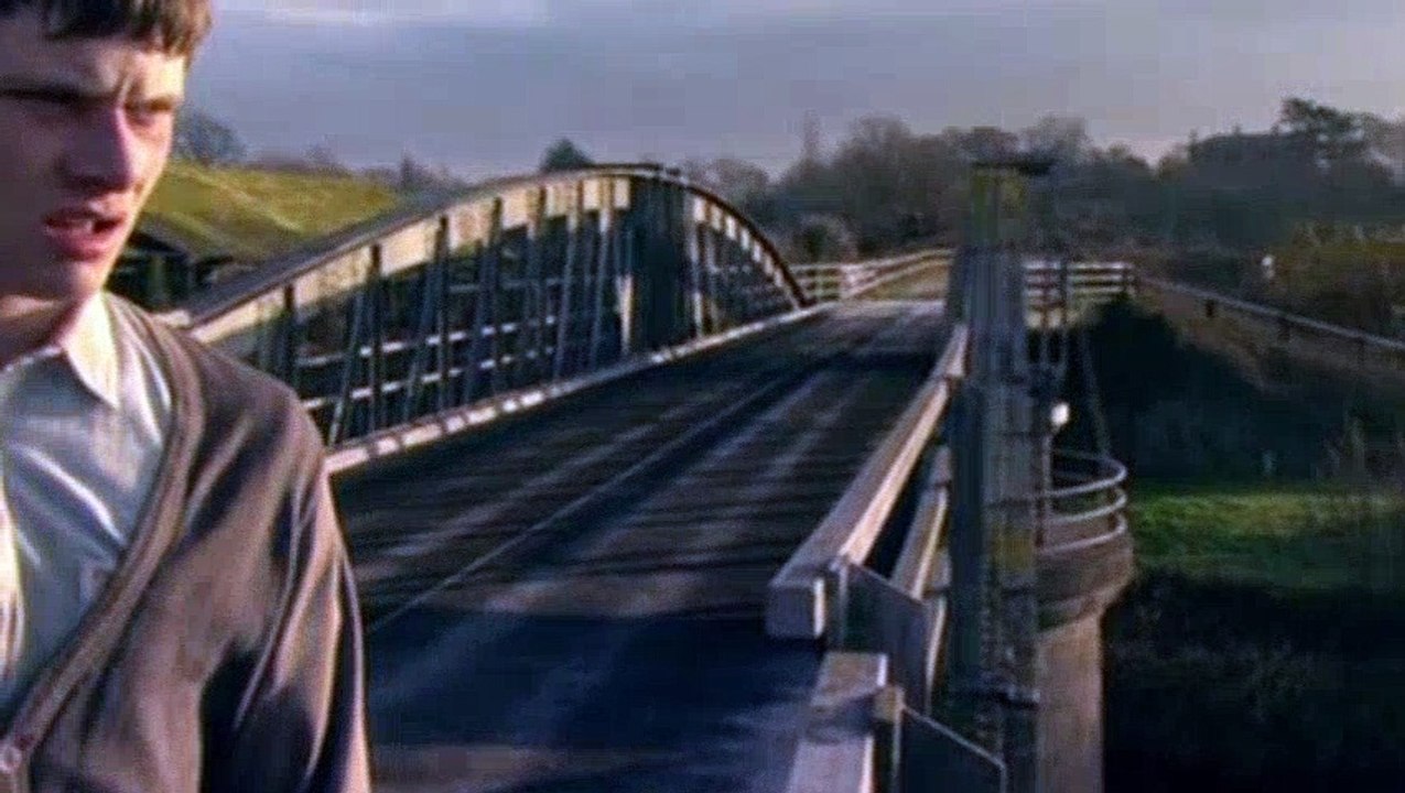 Skins - S 3 E 10 - Cook, Effy & Freddie