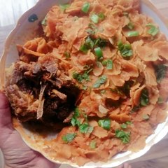 شخشوخة أم وليد: وصفة تقليدية لوجبة شهية ومميزة 🍽️