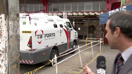 Quadrilha rouba carro-forte em São Paulo