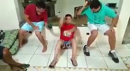 fuuny oe die driving car can't stop laughing