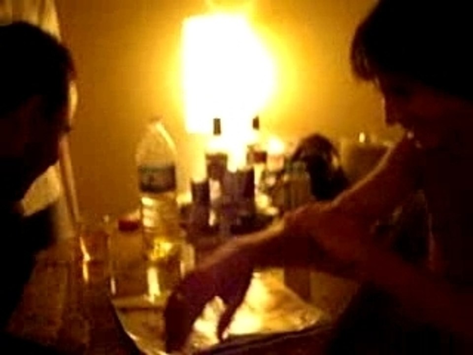 Arm-wrestling between Jeff & Lolo