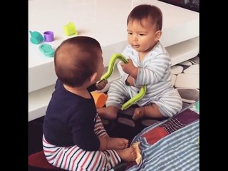 cute twins baby videos (توائم كيوت اوي)