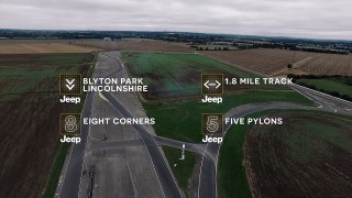 Jeep UK - Jeep Grand Cherokee SRT races aerobatic twister plane in ultimate hot lap