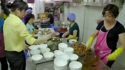 Đoạn phim đầu tiên về bữa bún chả của Obama ở Hà Nội