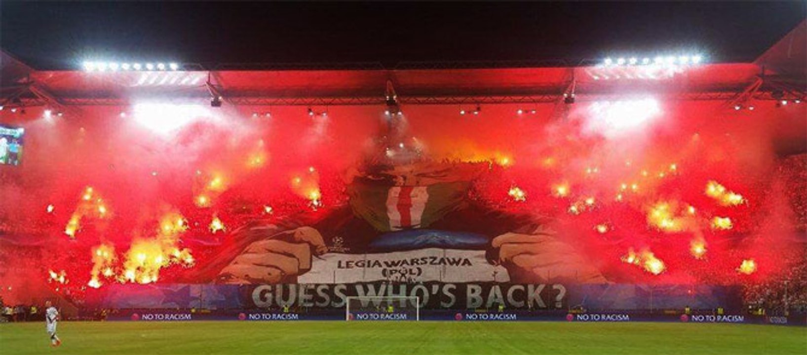 L'impressionnant tifo du Legia Varsovie en LdC !