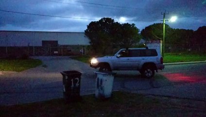 Il ruine son Nissan Patrol en faisant un énorme burnout