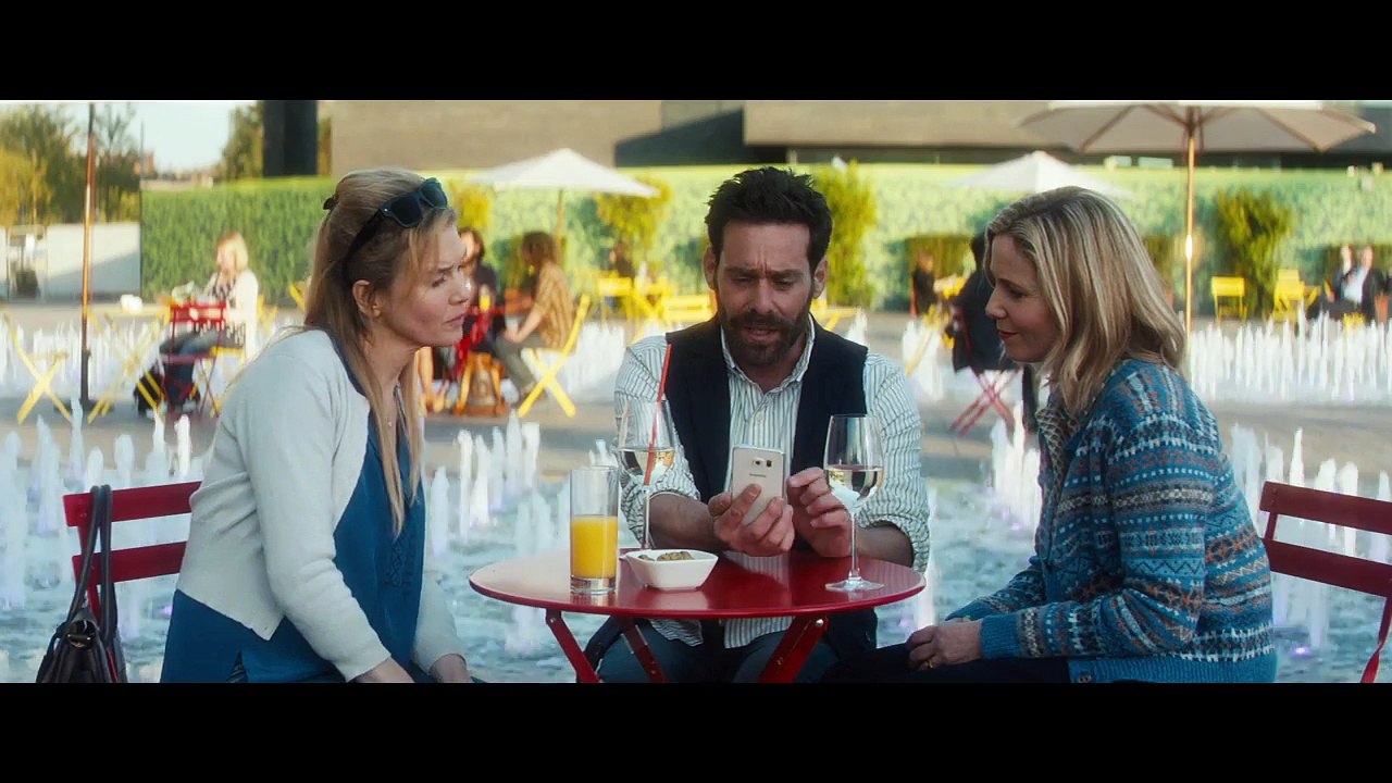 Bridget Jones's Baby Featurette - 15 Years Later (2016) - Renée Zellweger