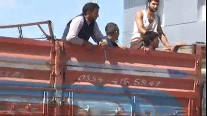 Bunu Yapan İnsan Olamaz ! Hayvan Bıçaklamak Nedir?