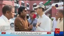 Look at how this stranger interrupting the anchor when he was reporting live