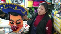 Gran polemica por unas mascaras en las calles con el rostro de juan gabriel