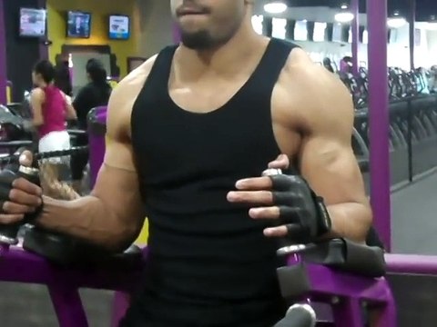 Great Abs Exercise for Six Pack Abs at Planet Fitness @hodgetwins