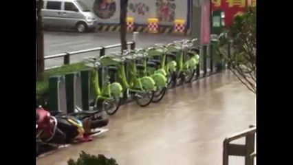 Tufão Meranti atinge China com vento e chuva