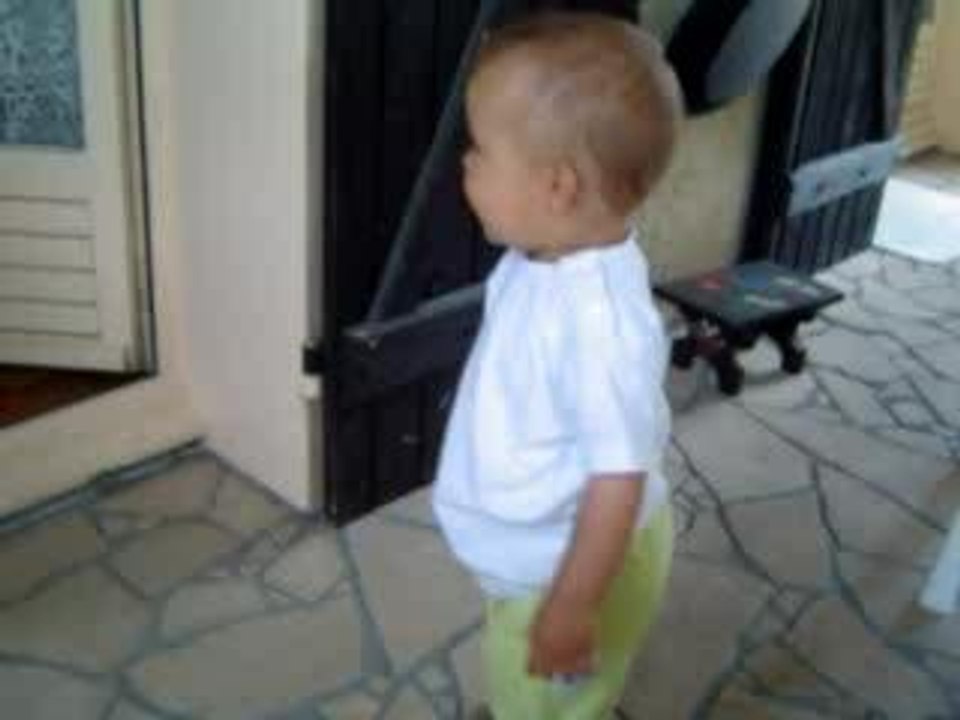 Lucas a 18mois meme pas