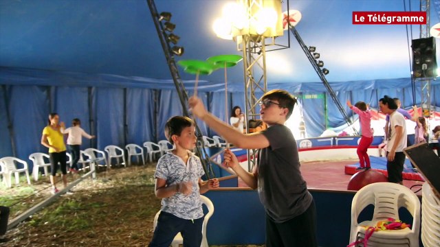 Pontivy. L'école de Stival s'initie aux arts du cirque