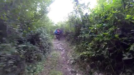 GOPR4973 1 Samedi Matin - Single qui monte aussi [DIVX 480p]