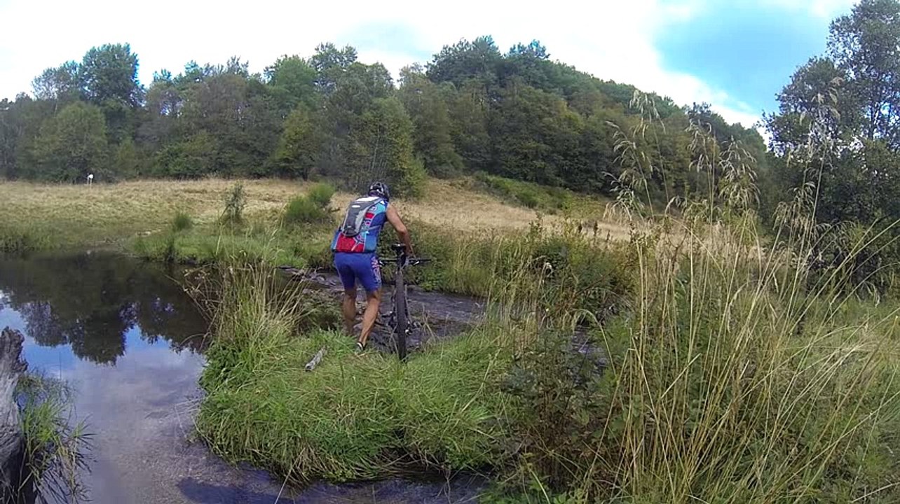GOPR5218 2 samedi  Apm - passage à gué Thierry [DIVX 480p]