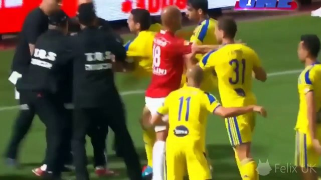 Funny football Moments ►Football Crazy Fans on Pitch