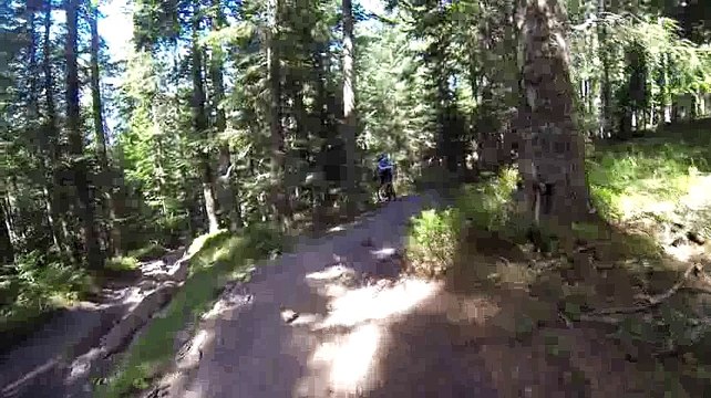 GOPR5365 4 dimanche Apm - dernière partie descente dangeureuse [DIVX 480p]