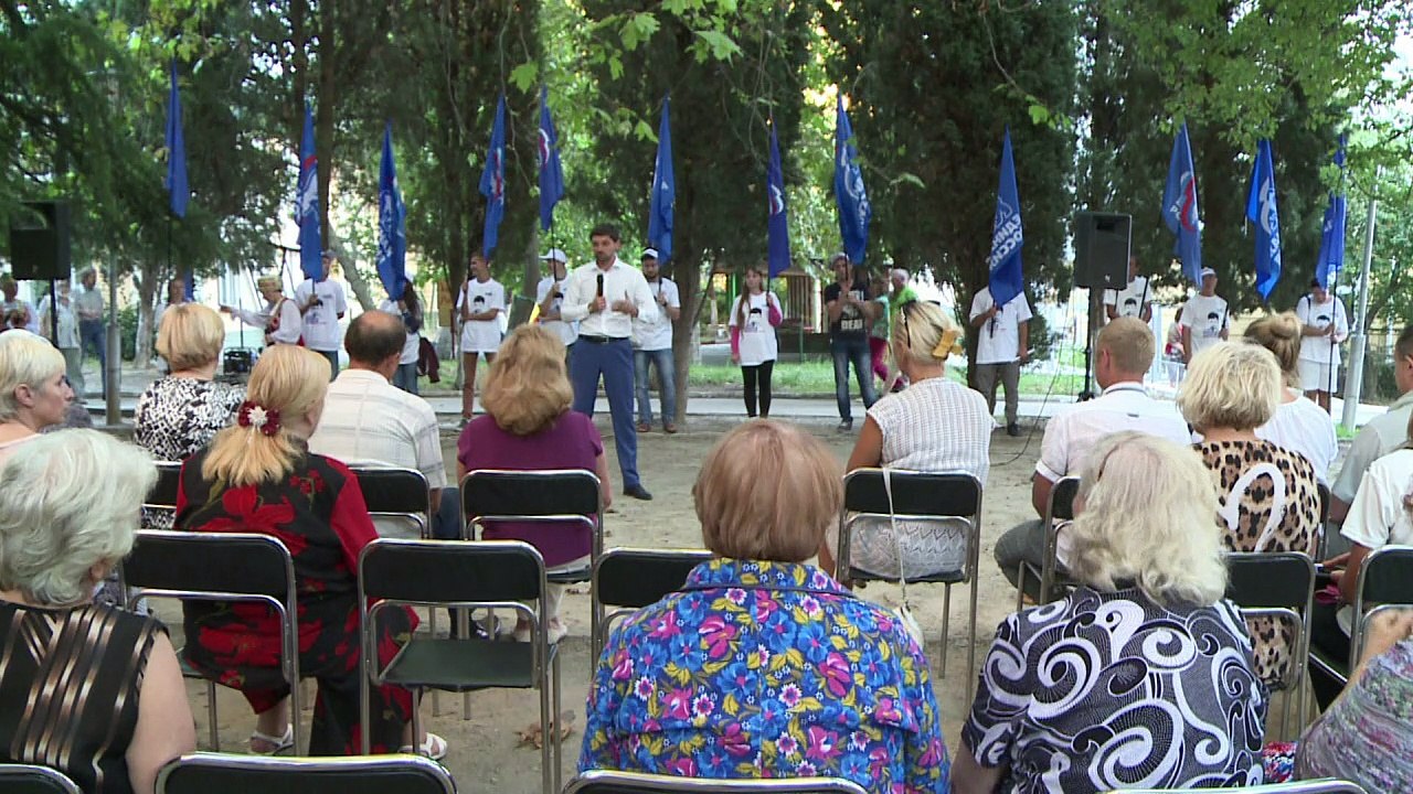Kreml-treue Kandidaten auf der Krim