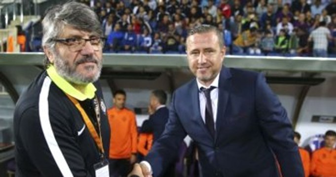 Teknik Direktör Mustafa Reşit Akçay Avrupa'da Yenilgisiz