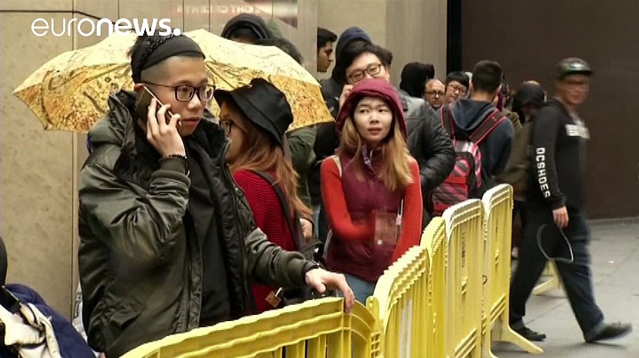 Alegrías y decepciones, y menos furor en la llegada a las tiendas del iPhone 7