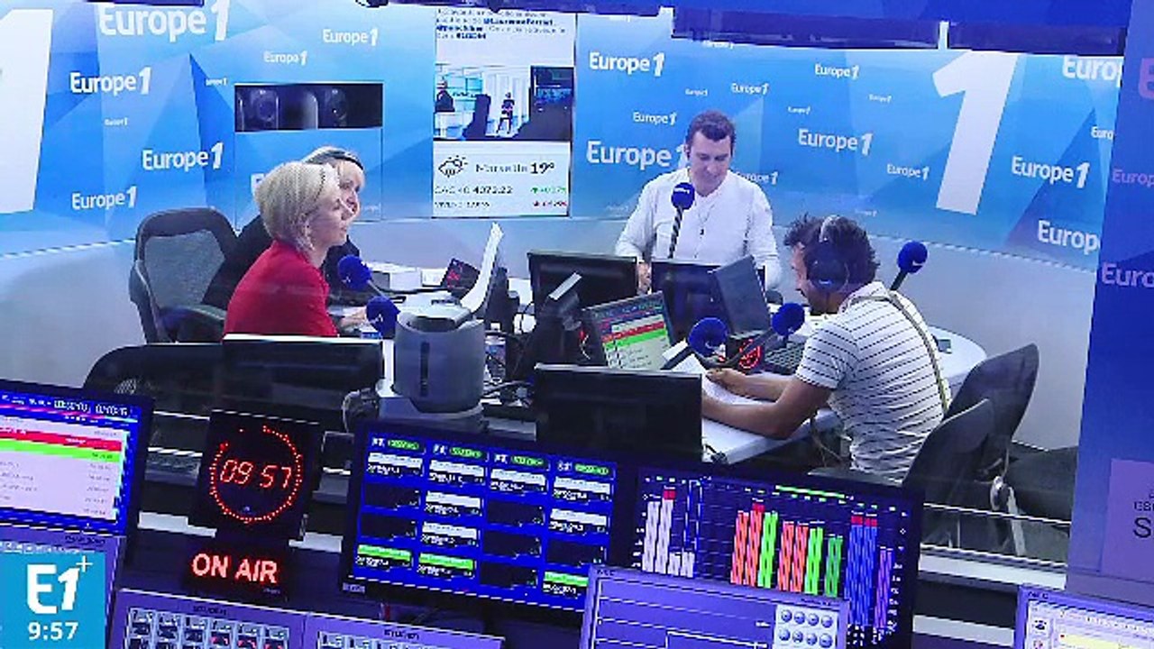 Avec maîtresse Ferrari, les politiques n'ont qu'à bien se tenir !